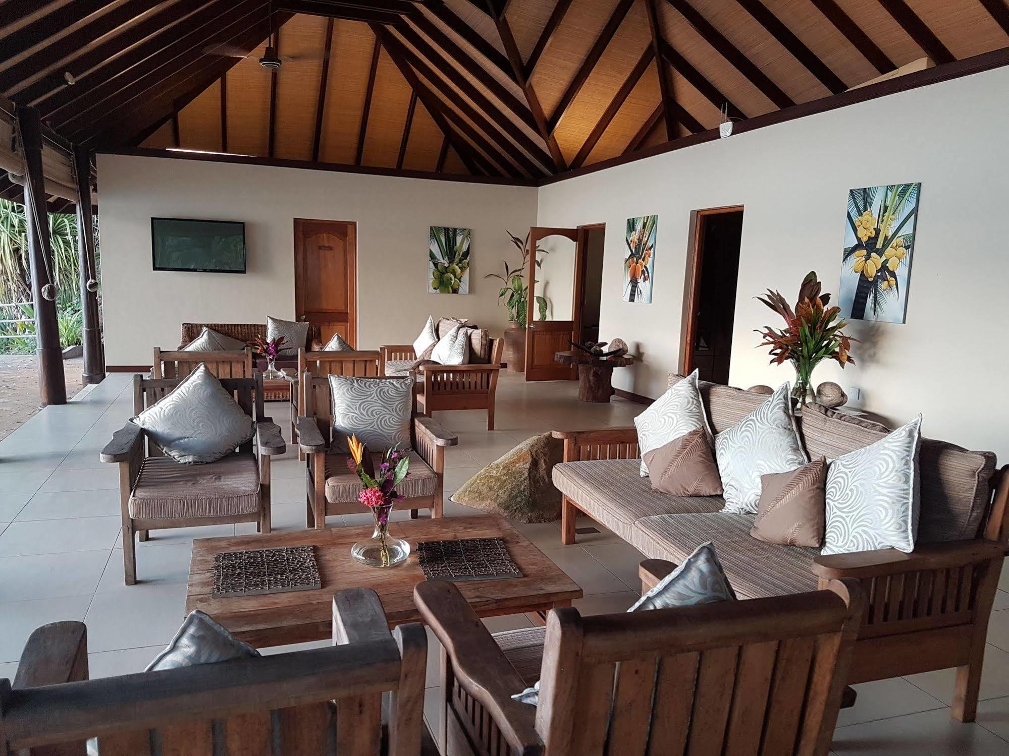 Cerf Island Resort Round Island Esterno foto