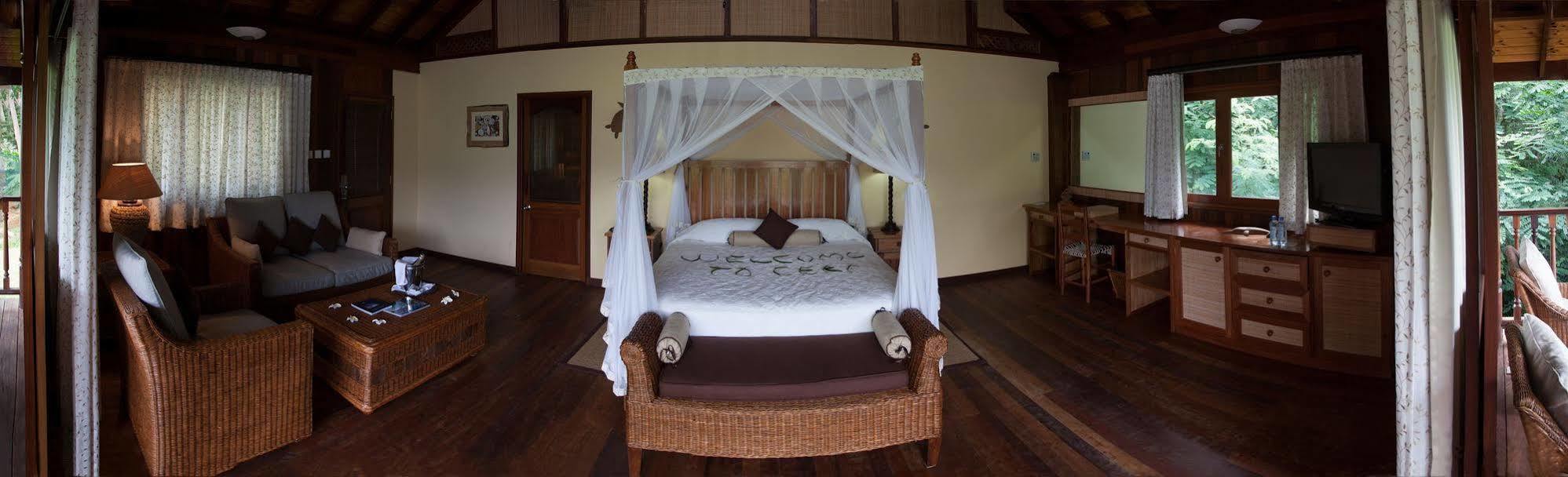 Cerf Island Resort Round Island Esterno foto