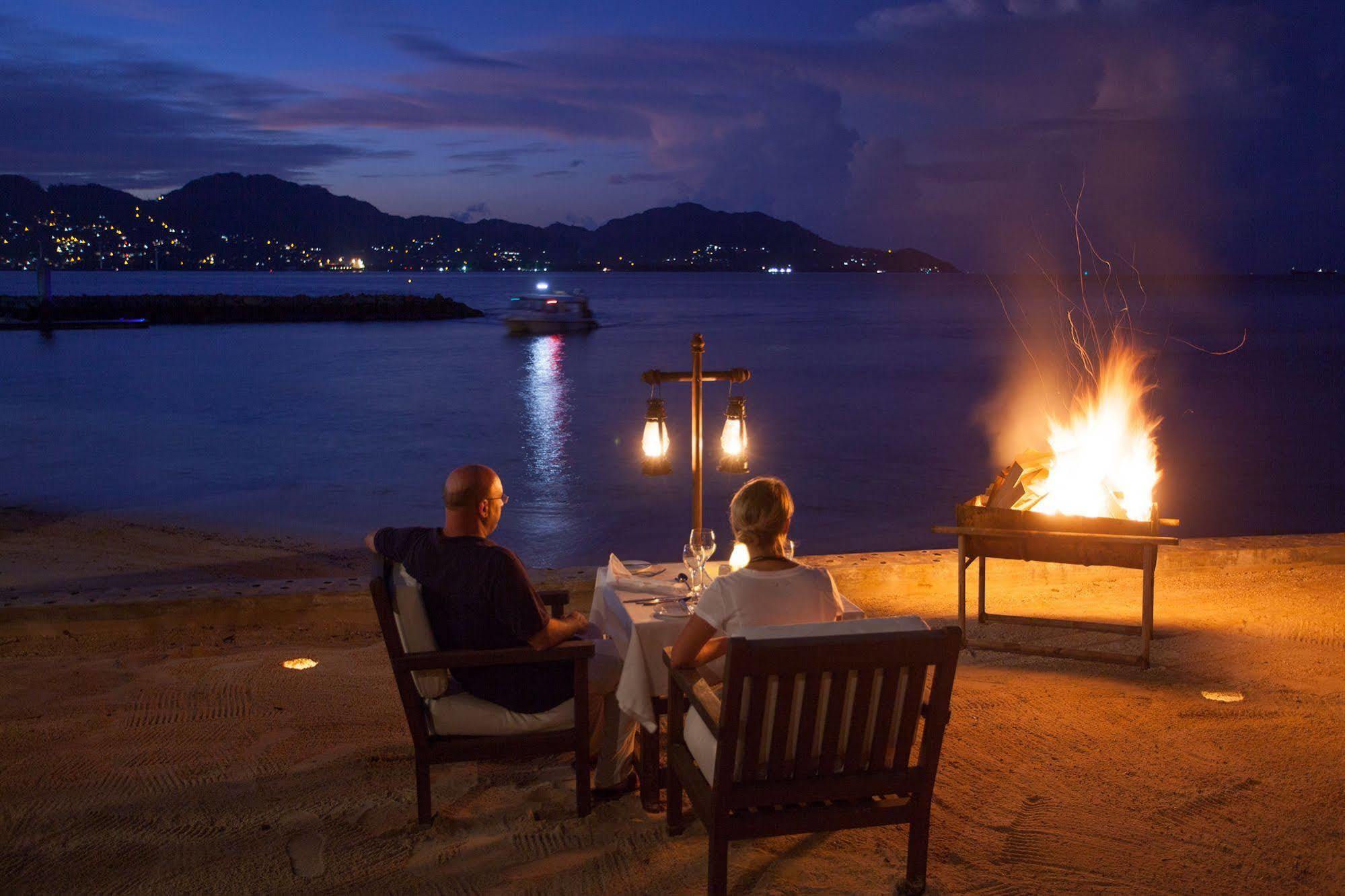 Cerf Island Resort Round Island Esterno foto